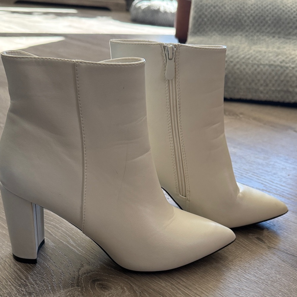 Elegant White Ankle Boots